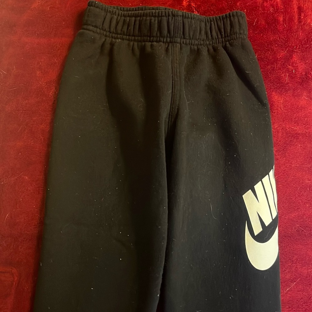 Nike Toddler sweat pants- like new!